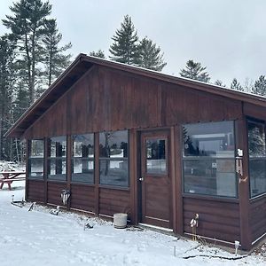 Adventure Cabin On Lake Ruth Three Lakes Exterior photo