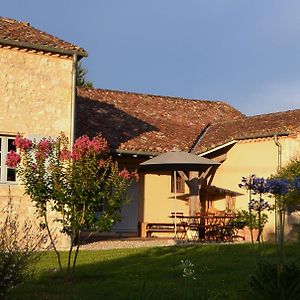 La Chambre Des Marronniers La Romieu Exterior photo