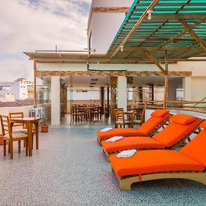 Hotel Flamingo Puerto Ayora (Galapagos Islands) Exterior photo