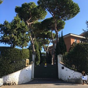 Casa Nostra Signora Isola Farnese Exterior photo