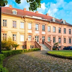 Schlosshotel Ruehstaedt Garni - Natur & Erholung An Der Elbe Ruhstadt Exterior photo