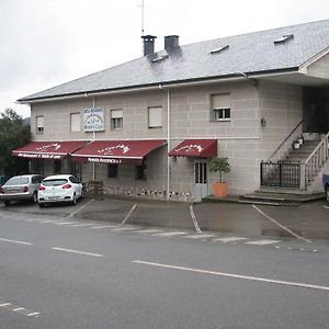 Hostal Meson Do Loyo Portomarín Exterior photo