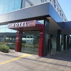 Economy Master Hotel Ji-Paraná Exterior photo