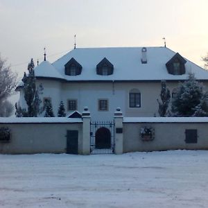 Castle Kaštieľ Kotešová Kotesova Exterior photo