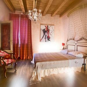 Antica Dimora Conti Custoza Roverbella Room photo