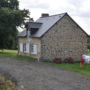 Maison La Quentiniere Saint-Calais-du-Desert Room photo