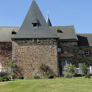 Manoir La Haie Chapeau Saint-Thurial Exterior photo