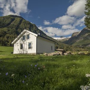 Hansali Holiday Home Fjaerland Exterior photo