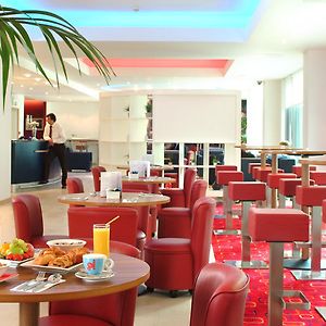 Ramada Encore Milton Keynes Restaurant photo