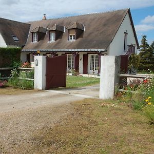 Gite Les Coquelicots Francueil Exterior photo