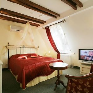 The Old Times Hotel Ecaterimburgo Room photo