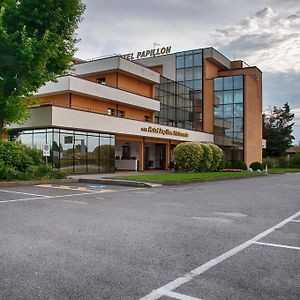 Albergo Papillon Cazzago San Martino Exterior photo