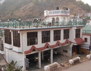 Hemkunth Resort Kasauli Exterior photo