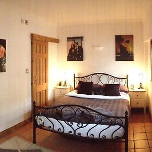 Tanglewood Gatwick Bed & Breakfast Crawley (West Sussex) Room photo