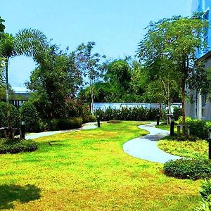 The Kith Condo Garden View Ban Bang Khan (Pathumthani) Exterior photo