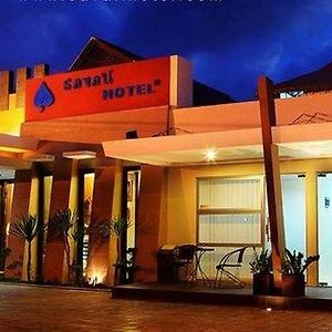 Savali Hotel Padang (Sumatra) Exterior photo