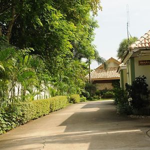 Saraburi Garden Resort Sara Buri Exterior photo