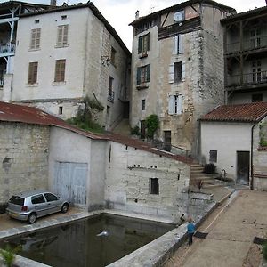 Faubourg St Jean Aubeterre-sur-Dronne Exterior photo