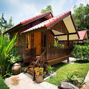 Chom Samed Resort Koh Samet Exterior photo