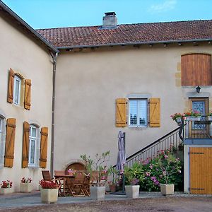 Gite De La Tour De Rouilleres Ambierle Exterior photo