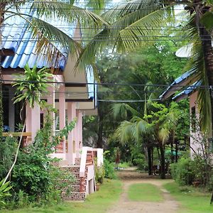 Chaiwat Resort Laem Sing Exterior photo