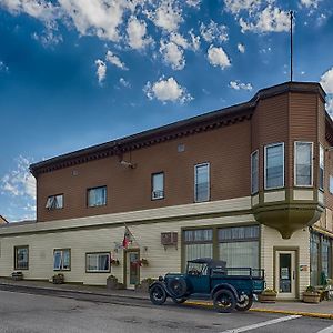 Country Encounters Accommodations Coleman Exterior photo