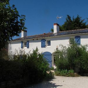 La Claverie Sainte-Radégonde-des-Noyers Exterior photo