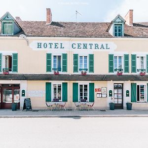 Hotel Le Central Boussac (Limousin) Exterior photo