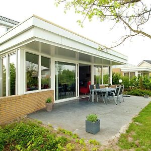 Spacious House With A Dishwasher, Located In A Wetland Area Heel Exterior photo