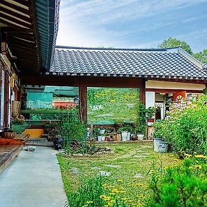 Flower Wind Pension Jeonju Exterior photo