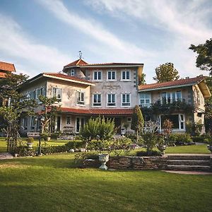 The Heritage House & Garden Hang Dong Exterior photo