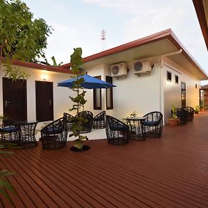 Island Home Inn Ukulhas Exterior photo