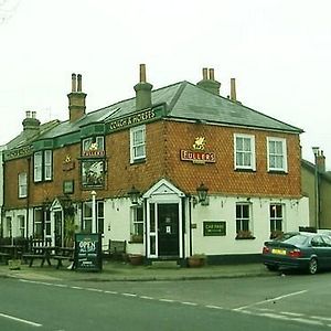 The Coach And Horses Chertsey Exterior photo