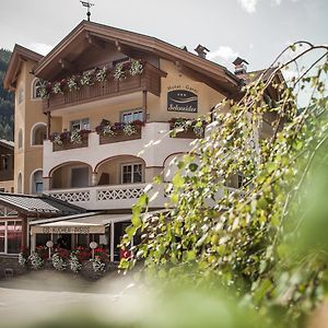 Hotel Garni Schneider Luttach Exterior photo