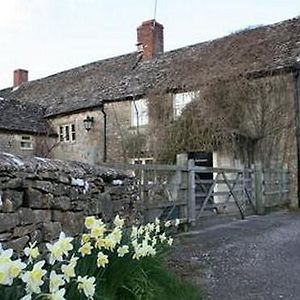 The Hare And Hounds Chedworth Exterior photo