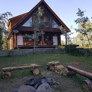 Wettstone Guest Ranch Bridge Lake Exterior photo