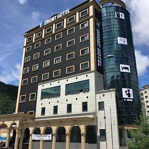 Ekonomy Hotel Jeongseon Exterior photo