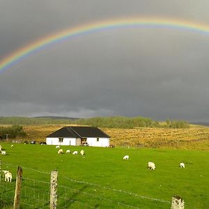 House On The Falls Portree Exterior photo