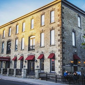 The Grand Hotel Carleton Place Exterior photo