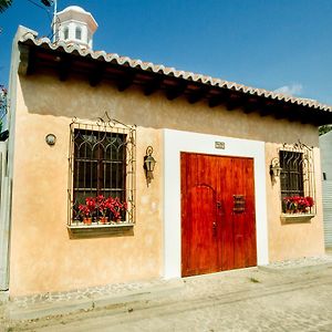 Casa Elena Antigua Exterior photo