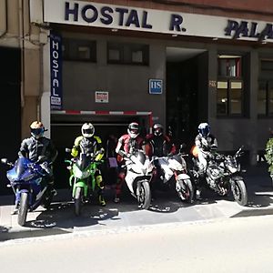 Hostal Palafox Barbastro Exterior photo