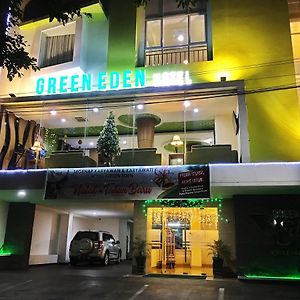 Green Eden Hotel Manado Exterior photo