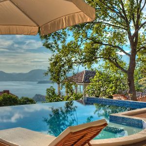 Harmonia Bungalows & Pool Ilha Sveti Stefan Exterior photo