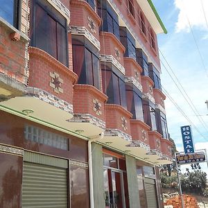 Hostal Restauran Flor De Mi Tierra Copacabana (Lake Titicaca) Exterior photo