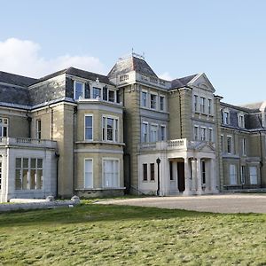 Coldeast Mansion Southampton Exterior photo