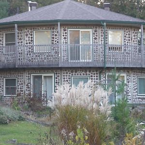 The Gathering Place On Golden Ponds Bancroft Exterior photo