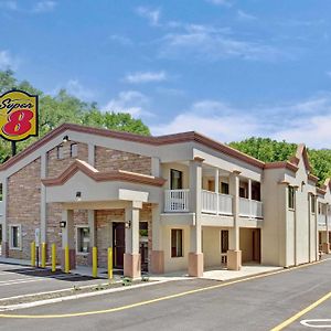 Super 8 By Wyndham Asbury Park Exterior photo