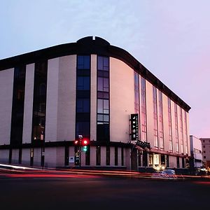 Hotel Chicoutimi, Affilie A Hyvi Saguenay Exterior photo