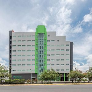 Wyndham Garden Hotel Celaya Celaya (Guanajuato) Exterior photo