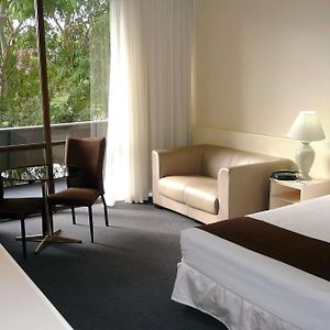 Frankston International Room photo